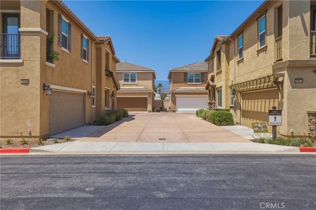 28460 Wild Rose Lane, Highland, CA 92346