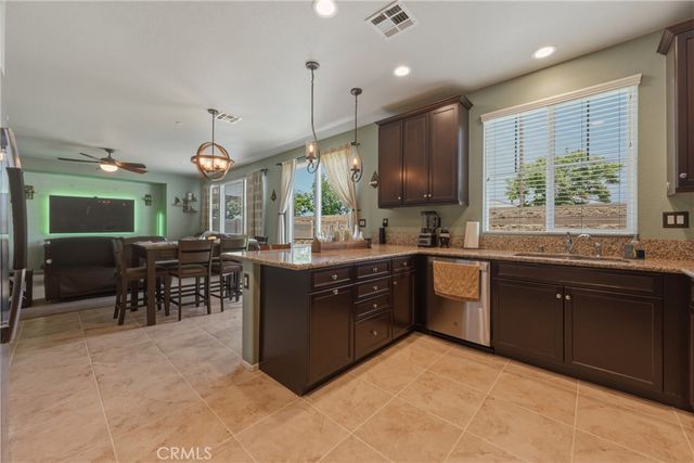 28460 Wild Rose Lane, Highland, CA 92346
