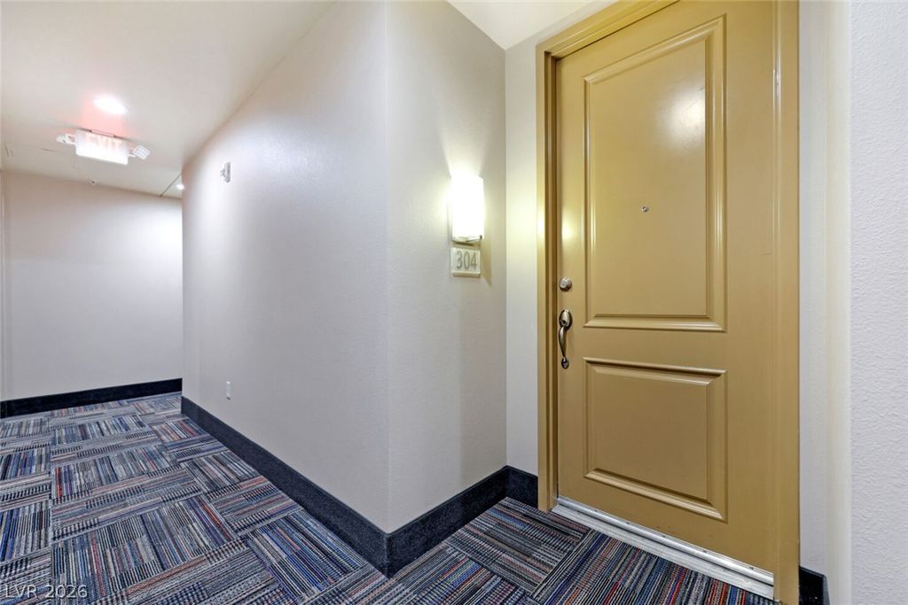 39 East Agate Avenue 304, Las Vegas, NV 89123 — photo 4