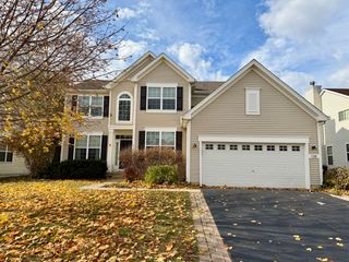 138 Redmond Drive, Gilberts, IL 60136