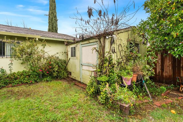 6324 Longdale Dr, North Highlands, CA 95660