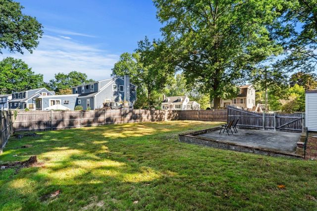 27 Sycamore Road, Melrose, MA 02176
