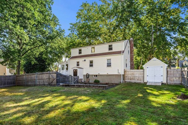 27 Sycamore Road, Melrose, MA 02176