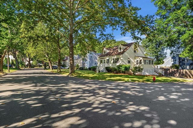 27 Sycamore Road, Melrose, MA 02176