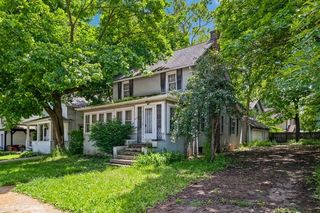 217 E Church Street, Libertyville, IL 60048