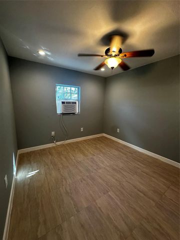 9337 B Talton Street, Houston, TX 77078