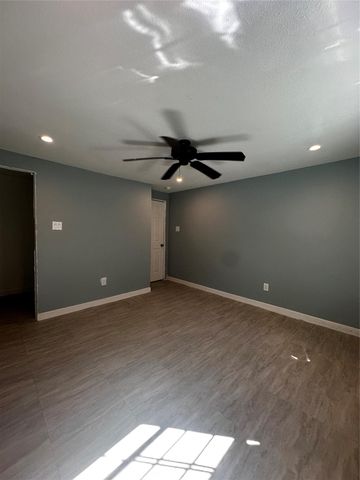 9337 B Talton Street, Houston, TX 77078