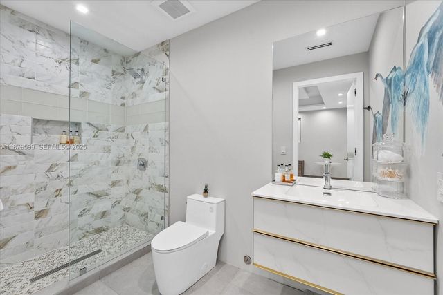 280 NE 156th Street, Miami, FL 33162