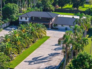 280 NE 156th Street, Miami, FL 33162