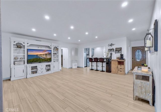 1510 W Orangethorpe, Fullerton, CA 92833