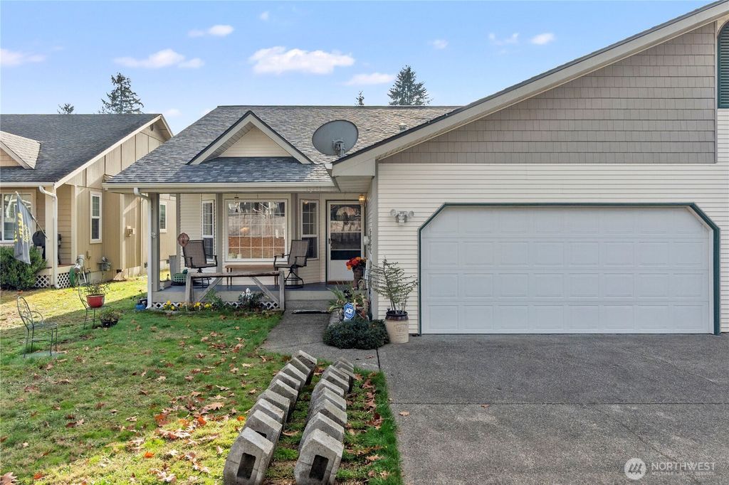 15537 SE 104th Place, Yelm, WA 98597