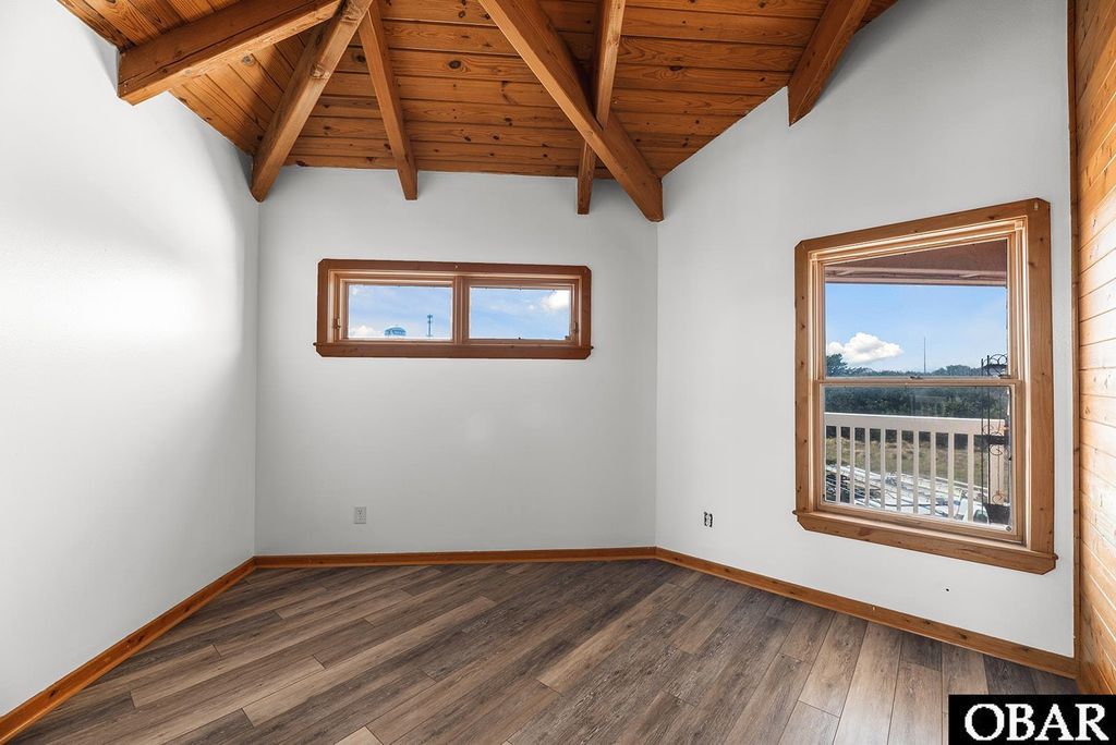 Image 12 of property listing at 1711 Bobby Lee Trail, Kill Devil Hills, NC 27948