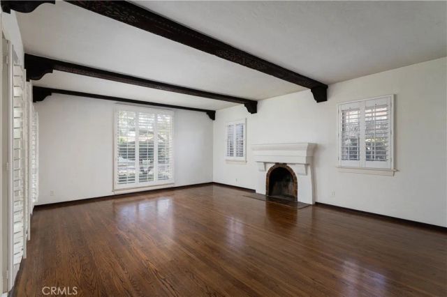 2824 Chestnut Avenue, Long Beach, CA 90806