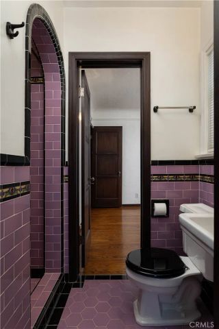 2824 Chestnut Avenue, Long Beach, CA 90806