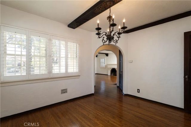 2824 Chestnut Avenue, Long Beach, CA 90806