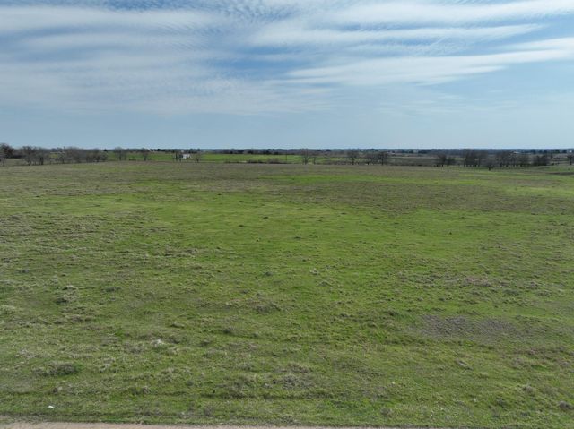 1011 Fm 956, Schulenburg, TX 78956