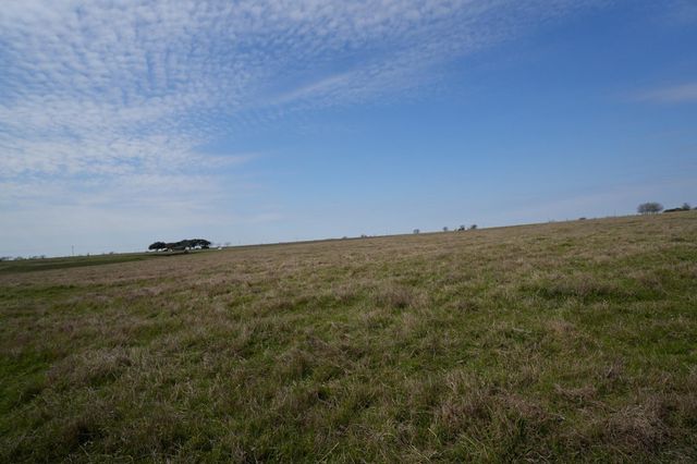 1011 Fm 956, Schulenburg, TX 78956