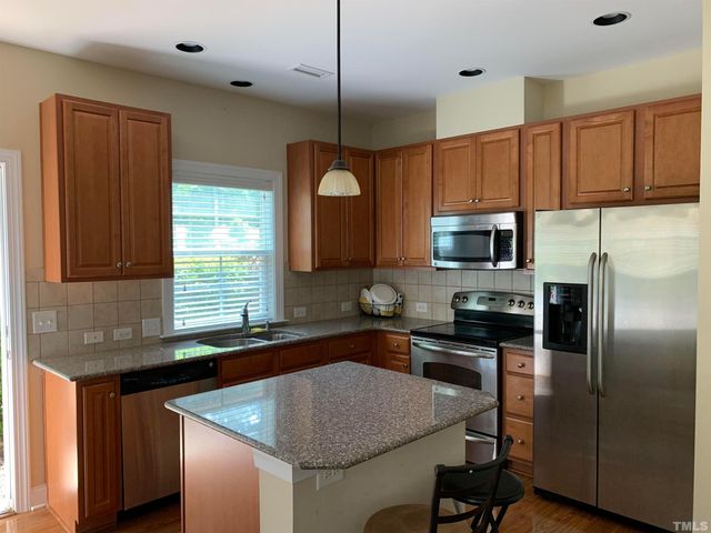 213 Legends Way, Chapel Hill, NC 27516
