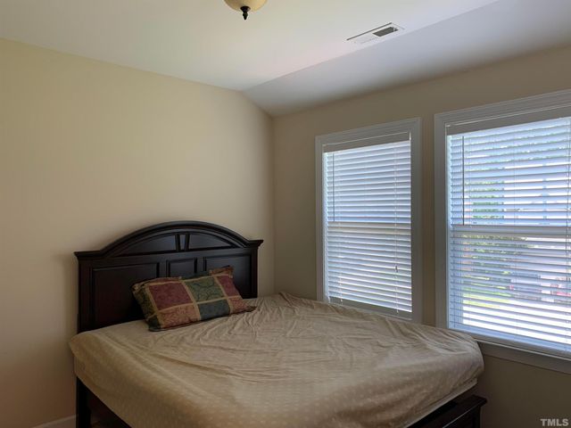213 Legends Way, Chapel Hill, NC 27516