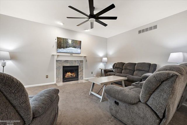 9105 Timbercrest Lane, Northfield Twp, MI 48189