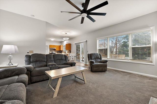 9105 Timbercrest Lane, Northfield Twp, MI 48189