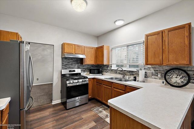 9105 Timbercrest Lane, Northfield Twp, MI 48189