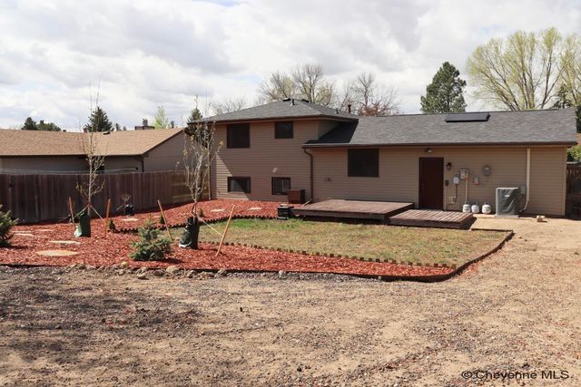 5060 TIMBERLINE RD, Cheyenne, WY 82009