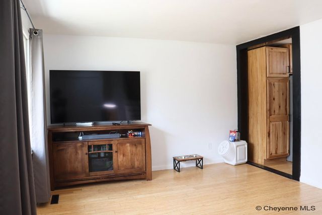 5060 TIMBERLINE RD, Cheyenne, WY 82009