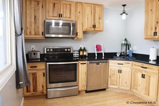 5060 TIMBERLINE RD, Cheyenne, WY 82009