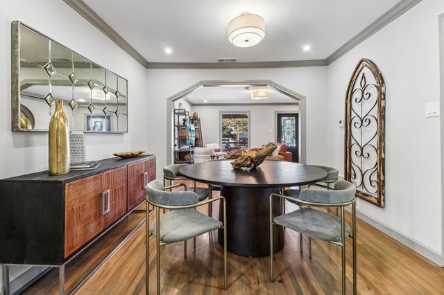 614 Marshalldell Avenue, Dallas, TX 75211