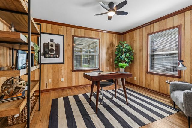 614 Marshalldell Avenue, Dallas, TX 75211