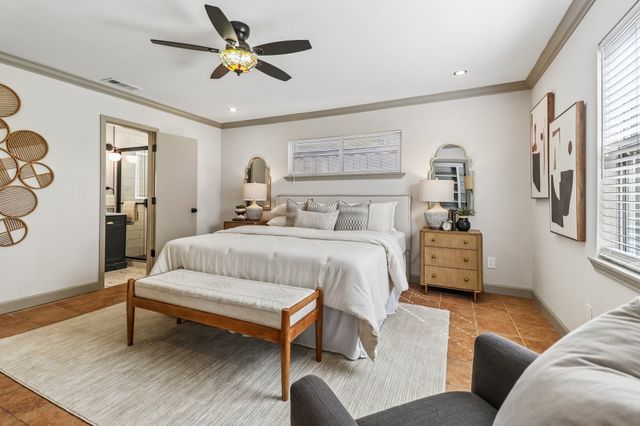 614 Marshalldell Avenue, Dallas, TX 75211