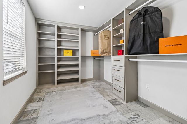 614 Marshalldell Avenue, Dallas, TX 75211