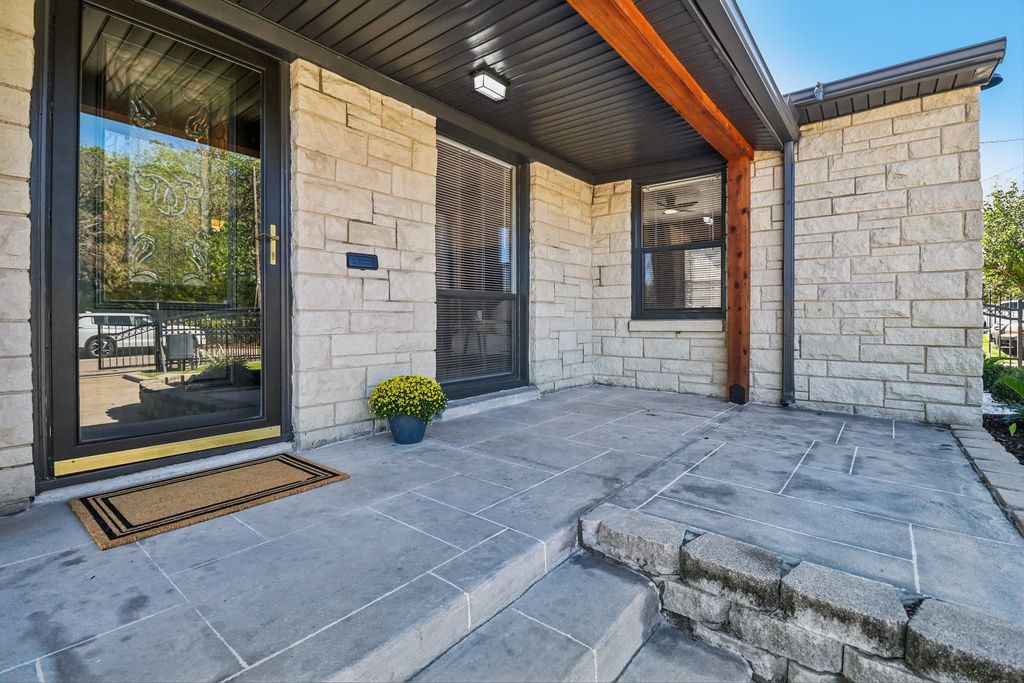 614 Marshalldell Avenue, Dallas, TX 75211 — photo 4
