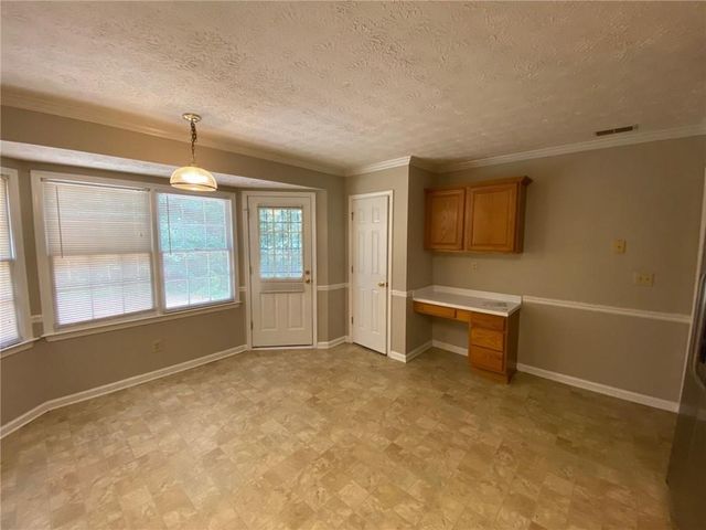 1405 Glenfield Drive, Lawrenceville, GA 30043