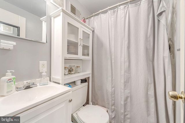 1531 GREEN ST, Philadelphia, PA 19130