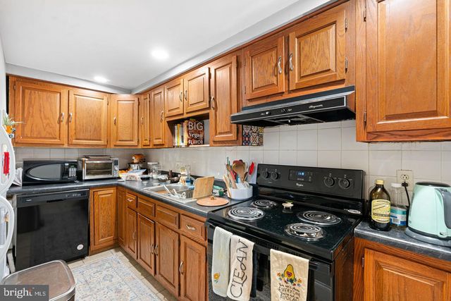 1531 GREEN ST, Philadelphia, PA 19130