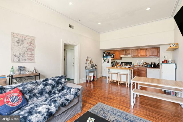 1531 GREEN ST, Philadelphia, PA 19130