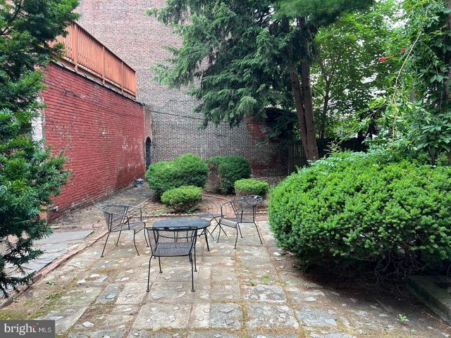 1531 GREEN ST, Philadelphia, PA 19130