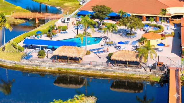 9900 Sunrise Lakes Boulevard 102, Sunrise, FL 33322