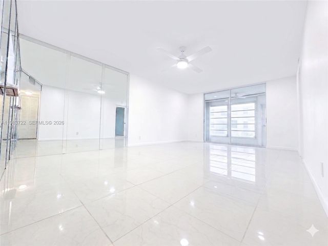 9900 Sunrise Lakes Boulevard 102, Sunrise, FL 33322