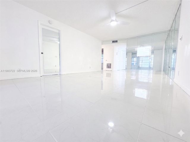 9900 Sunrise Lakes Boulevard 102, Sunrise, FL 33322