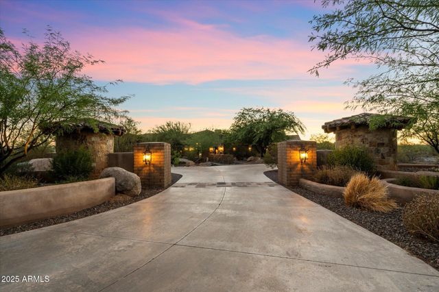 865 E MONTE VISTA Trail, Wickenburg, AZ 85390