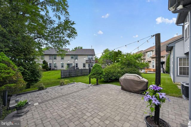 63 KETTLEBROOK DR, Mount Laurel, NJ 08054