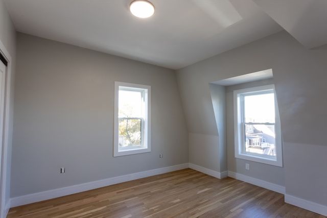 75 Sycamore St, Everett, MA 02149