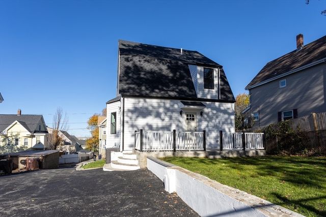 75 Sycamore St, Everett, MA 02149