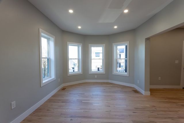 75 Sycamore St, Everett, MA 02149