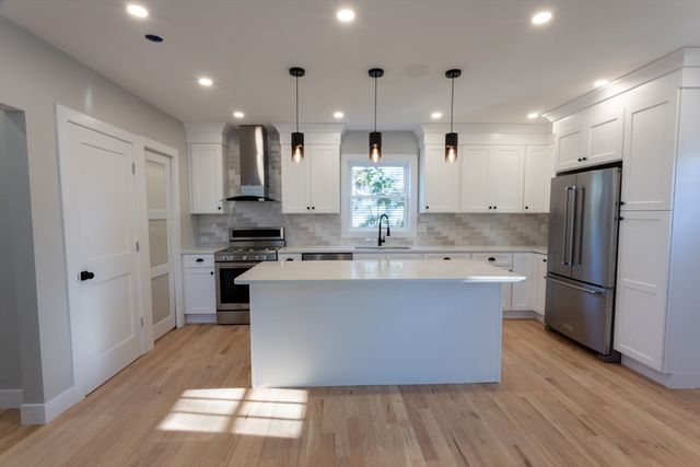 75 Sycamore St, Everett, MA 02149