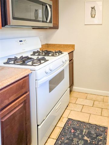 1725 Toomey RD 102, Austin, TX 78704