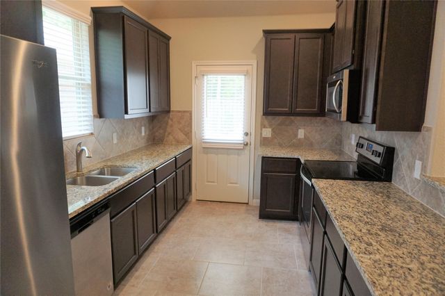 12950 Shady Grove Lane, Montgomery, TX 77356
